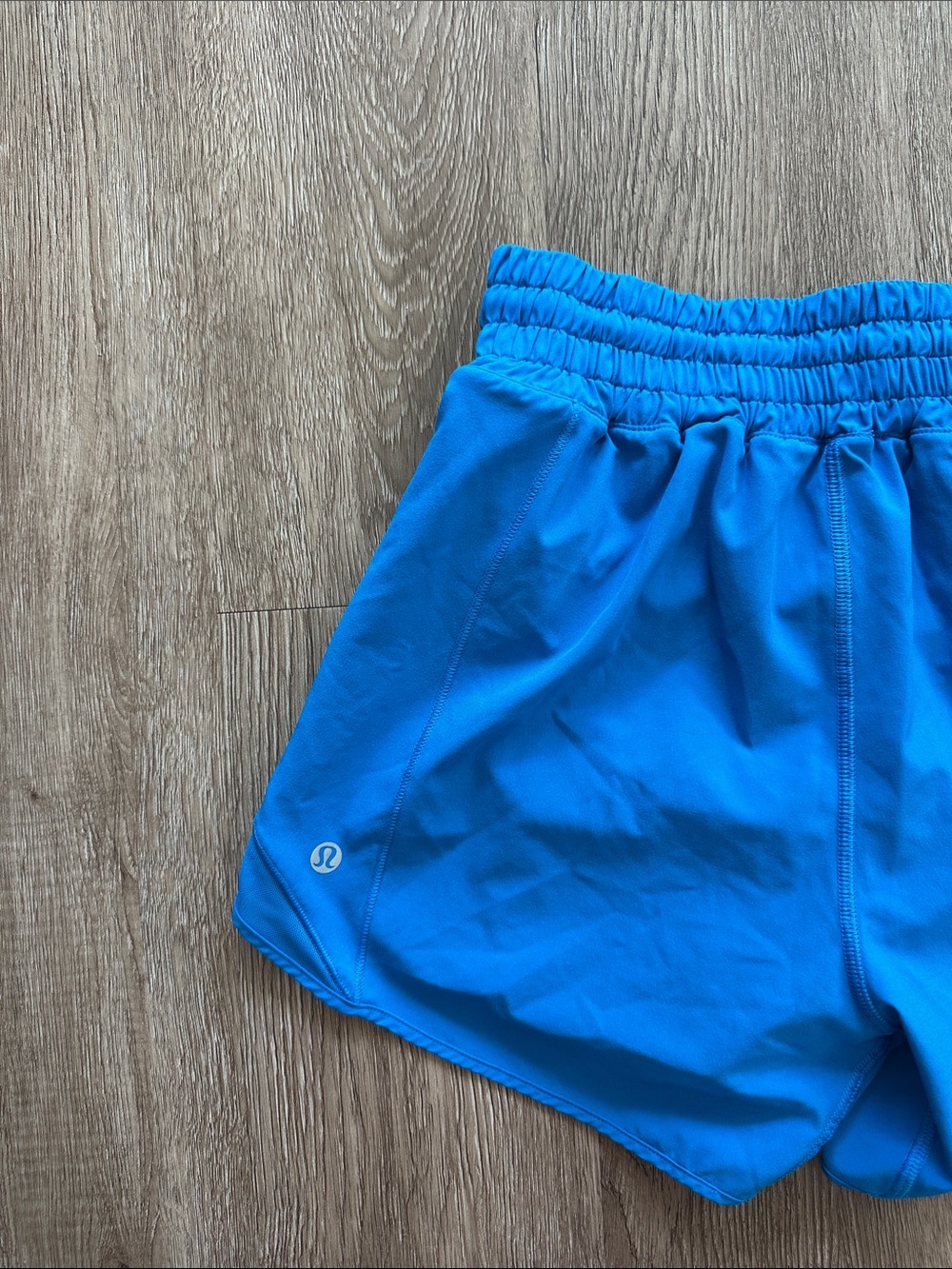Lululemon Hotty Hot High Rise 4" Short Poolside Size 4 Athletic Running - Picture 4 of 5